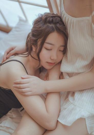 秋霞乱理