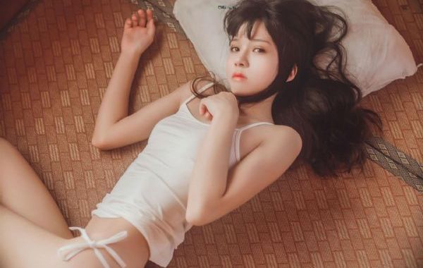 下面有根棒棒糖
