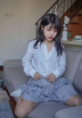 轻佻黑寡妇在线观看