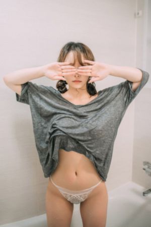 在厨房乱子伦对白