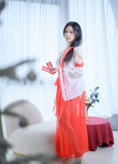 午夜精品视频在线
