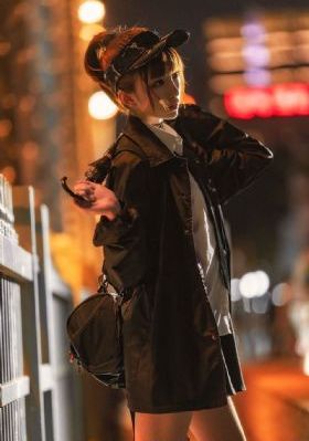 凯茜 顺从的女孩