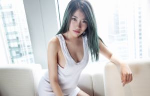 迷人的大胸有夫之妇