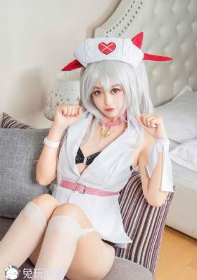 美丽的小蜜桃2