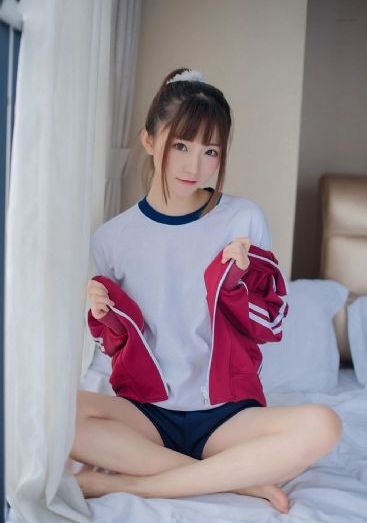 在厨房边做饭边被躁bd免费看