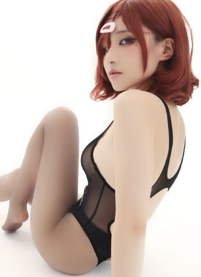 饥饿漂亮的女邻居3伦理