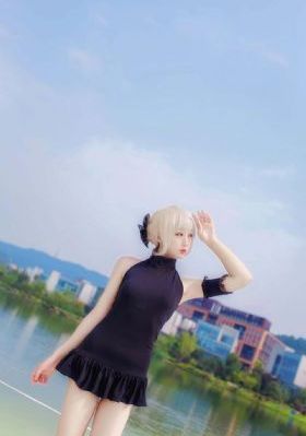 赤裸狂奔